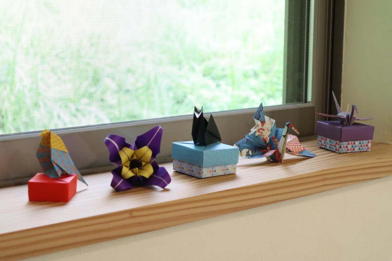 猫と図書館のある宿 草地家 Kusachike Minamiawaji Bagian luar foto