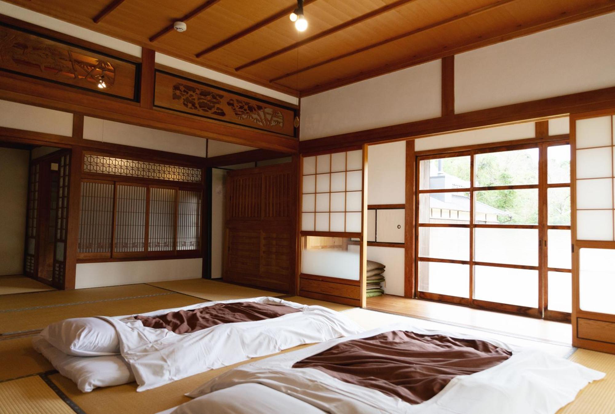 猫と図書館のある宿 草地家 Kusachike Minamiawaji Bagian luar foto