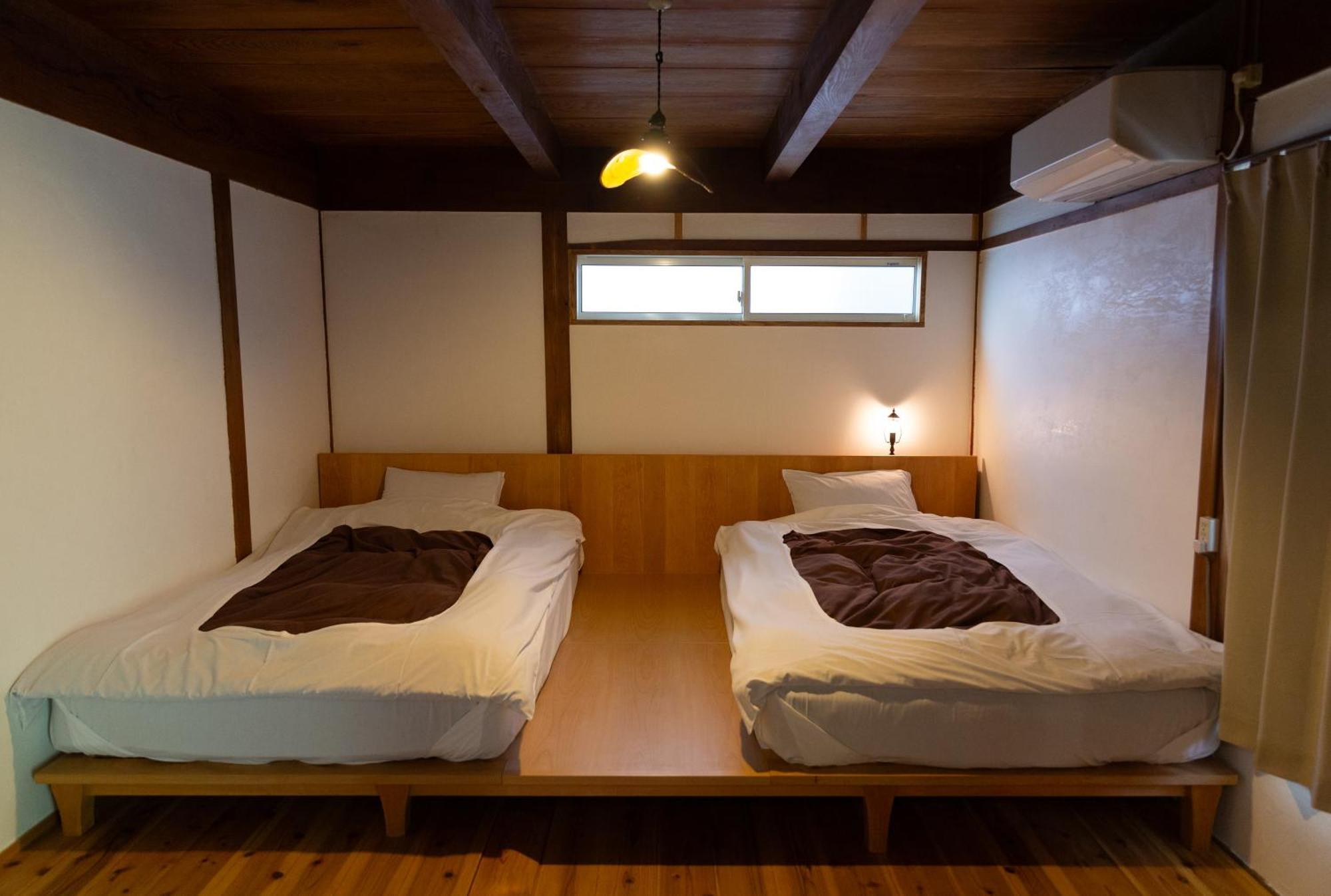 猫と図書館のある宿 草地家 Kusachike Minamiawaji Bagian luar foto